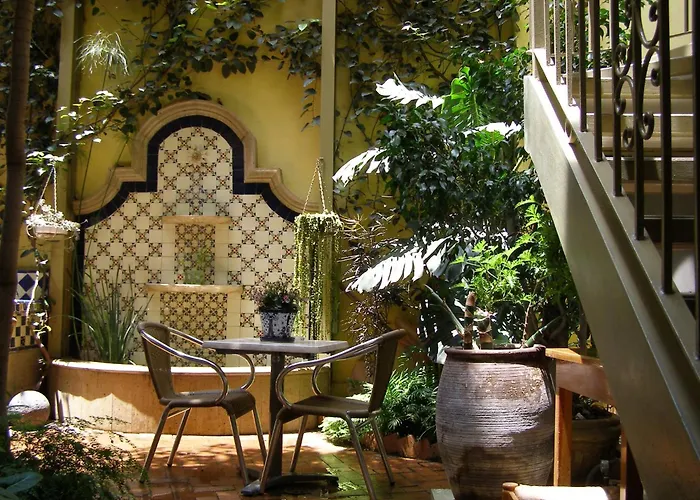 Del Carmen, Coyoacán Hotel